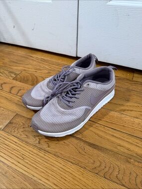 Nike Men's Breathable Mesh Sneakers - Taupe/Lavender
